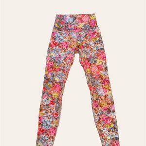 Like new Lululemon align leggings floral US6 Rare pink orange shades